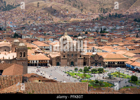 Peru, Cusco, Plaza de Armas with Iglesia de la Compania de Jesus church, elevated view Stock Photo