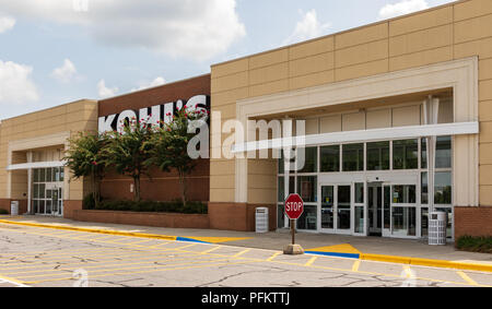HICKORY, NC, USA-20 AUG 2018: A Kohl's department store, one of over 1100 in the U.S. Stock Photo