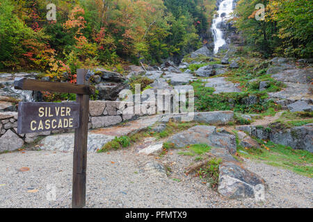 Silver Cascade in Hart’s Location, New Hampshire on a rainy and fog autumn day. This waterfall is roadside along Route 302 in Crawford Notch State Par Stock Photo