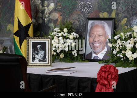 Accra. 22nd Aug, 2018. Photo taken on Aug. 22, 2018 shows the Memory Table created for the condolence book in honor of late former United Nations (UN) Secretary-General Kofi Annan at the Accra International Conference Center (AICC) in Accra, captial of Ghana. People from all walks of life have been trooping here to sign the condolence book opened here on Wednesday in honor of the former head of the global body. Annan died on Aug. 18 in Switzerland, at the age of 80. Credit: Francis Kokoroko/Xinhua/Alamy Live News Stock Photo