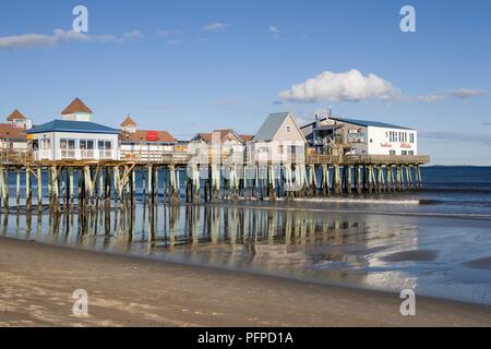 Exploring Low Tide at Old Orchard Beach, Maine: A Complete Guide