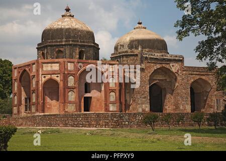 India, Delhi, Afsarwala Tomb, adjoining the Afsarwala Mosque, within Humayun's Tomb complex Stock Photo