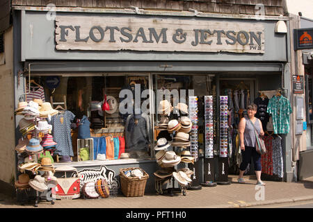 UK, Cornwall, Padstow, Lanadwell Lane, Flotsam and Jetson clothes shop Stock Photo