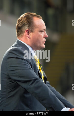 SNP Candidate Chris Stephens wins the Glasgow South seat, UK Parliamentary Elections, Emirates Arena, Glasgow, 9th June 2017 Stock Photo