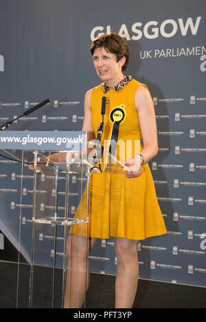 SNP Candidate Alison Thewliss wins the Glasgow Central seat, UK Parliamentary Elections, Emirates Arena, Glasgow, 9th June 2017 Stock Photo