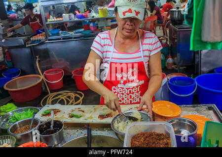 Chinese Malay street hawker food - Nyonya Kuih Pie Tee 