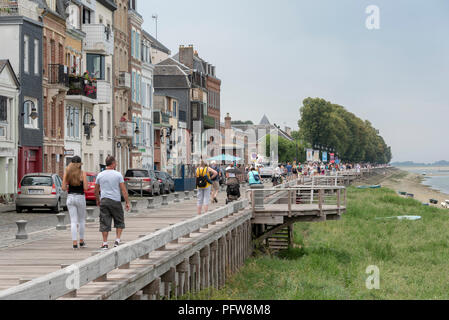 The promenade along the bay at St Valery-sur-Somme in Picardie, France Stock Photo