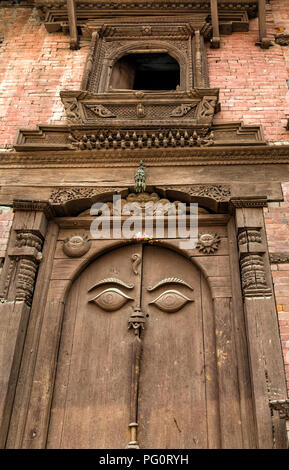 Nepalese Craft and architecture of Basantapur Durbar at Kathmandu Durbar Square, Nepal - Basantapur Durbar also called Nau-talle Durbar was built by K Stock Photo