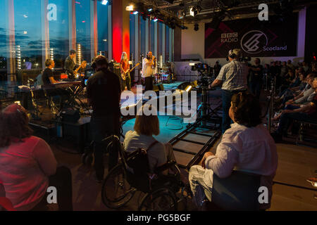 Rock band Reef play their final song of the set, The Quay Sessions, BBC Scotland Glasgow, 16th May 2018 Stock Photo