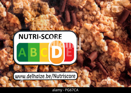 Nutritional label Nutri score on box of Delhaize Super Crunchy Flakes Stock Photo