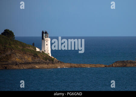 St Anthony's lighthouse marking the eastern point of the entrance to Falmouth Harbour, in Cornwall, southern England, United Kingdom Stock Photo