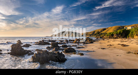 New Zealand, South Island, Southern Scenic Route, Catlins, sunrise at Nugget Point Stock Photo