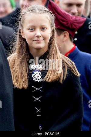Faroe Islands. 24th Aug, 2018. Princess Isabella of Denmark walk from the harbour to the centre of Klaksvík, on August 24, 2018, on the 2nd of the 4 days visit to the Faroe Islands Photo : Albert Nieboer/ Netherlands OUT/Point de Vue OUT | Credit: dpa picture alliance/Alamy Live News Stock Photo