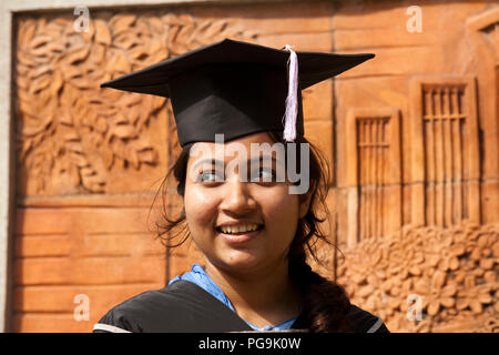 portrait » girl » lady » boy » bro » guy » girl » lady » woman »  photography » session » l… | Graduation pictures, Graduation picture poses,  Graduation photoshoot