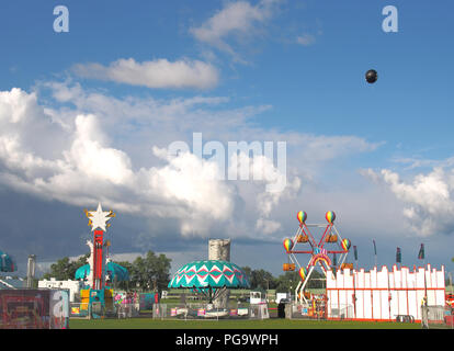 Geddes, New York, USA. August 23, 2018. Landscape of the west end of part of the midway at the New York State Fair Stock Photo