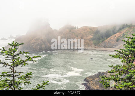 Foggy Oregon coast and the Pacific Ocean. Samuel H. Boardman State Scenic Corridor, Southwestern Oregon coast, USA. Stock Photo