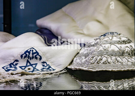 Italy Veneto Padova: Jewish museum: Kippah Stock Photo