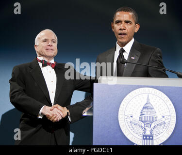 Washington, DC - January 19, 2009 -- United States President-elect Barack Obama greets United States Senator John McCain (Republican of Arizona), the Republican presidential nominee, at a bi-partisan dinner honoring McCain in Washington, DC, U.S., Monday, January 19, 2009. Credit: Joshua Roberts - Pool via CNP   NO WIRE SERVICE   Photo: Joshua Roberts/Consolidated News Photos/Joshua Roberts - Pool via CNP | usage worldwide Stock Photo