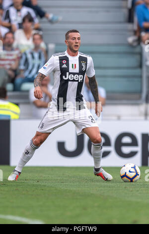 Turin, Italy. 25th Aug, 2018. Federico Bernardeschi (Juventus)   during the Italian 'Serie A' match between Juventus 2-0 Lazio at Allianz Stadium on August 24, 2018 in Torino, Italy. (Photo by Maurizio Borsari/AFLO) Credit: Aflo Co. Ltd./Alamy Live News Stock Photo