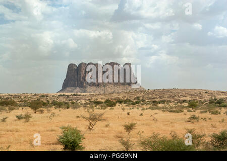 Mali Plateau Rocks Rock formation in sahelian landscape, Mali Stock Photo - Alamy