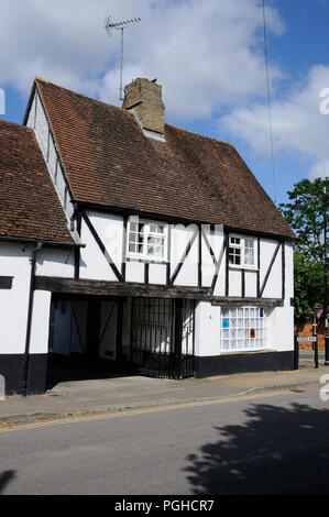 The Carpenters Arms and cottages, Sundon Road, Harlington,   Bedfordshire. The Carpenters Arms were mentioned in records as early as 1790. Stock Photo