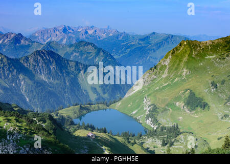 Allgäuer Alpen: lake Seealpsee, valley Oytal, Schwaben, Allgäu, Swabia, Bayern, Bavaria, Germany Stock Photo