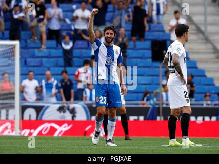 Barcelona, Spain. 26th Aug, 2018. RCD Espanyol's Esteban Granero (L) celebrates scoring during the Spanish La Liga soccer match between RCD Espanyol and Valencia in Barcelona, Spain, Spain, on Aug. 26, 2018. RCD Espanyol won 2-0. Credit: Joan Gosa/Xinhua/Alamy Live News Stock Photo