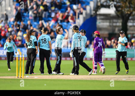 Hove, UK. 27th Aug 2018. Surrey Stars celebrated Lucy Higham of Loughborough Lightning balled by Sophia Dunkley of Surrey Stars for 1  during the Kia Supper League Finals 2018 - Final between Loughborough Lightning and Surrey Stars at 1st Central County Ground on Monday, 27 August 2018. Hove, ENGLAND. Credit: Taka G Wu Credit: Taka Wu/Alamy Live News Stock Photo