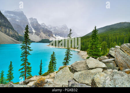 Beautiful turquoise waters of Moraine lake in Banff National Park, Alberta, Canada Stock Photo
