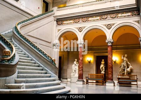 Maryland Institute of Art grand curving marble staircase, Baltimore, USA.