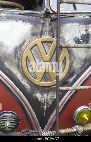 steampunk camperbus 