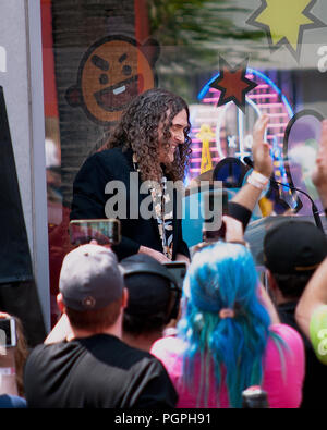 Los Angeles, USA - August 27, 2018: Weird Al Yankovic celebrates at his Hollywood Walk of Fame star ceremony Credit: Jimmie Tolliver/Alamy Live News Stock Photo