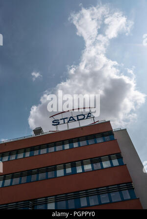 Bad Vilbel, Germany. 28th Aug, 2018. The company logo of Stada on one of the buildings in front of the cloudy sky. Credit: Frank Rumpenhorst/dpa/Alamy Live News Stock Photo