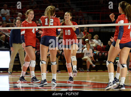 Bowling Green, Kentucky, USA. August 28, 2018 Belmont celebrates a point in the match between the Belmont Bruins and WKU Hilltoppers at E.A. Diddle Arena in Bowling Green, KY. Photographer: Steve Roberts. Credit: Cal Sport Media/Alamy Live News Stock Photo