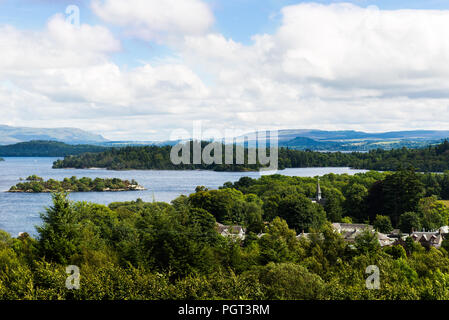 Located on the west side of Loch Lomond lake, the Glen Striddle hills offer a fine hike from the village of Luss and to the highest point, Beinn Dhub, Stock Photo