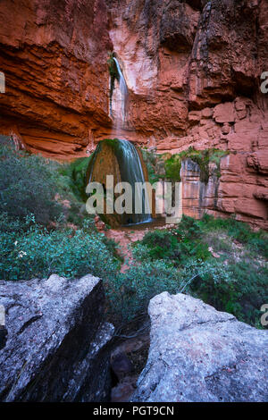 Ribbon falls in the Norh Kaibab Trail, Grand Canyon NP Stock Photo