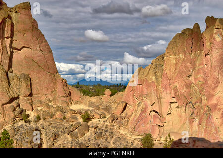 Smith Rock State Park in Central Oregon. Stock Photo