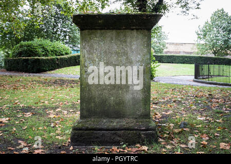 Memorial tomb of writer and philosopher Mary Wollstonecraft in St Pancras Old Church, Somers Town, London, UK Stock Photo