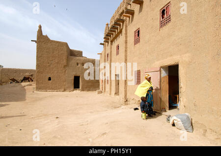 Traditional mud houses of Djenné, a Unesco World Heritage Site. Mali, West Africa Stock Photo