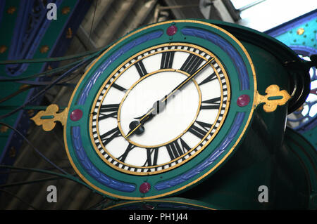 Large exterior bracket clock Stock Photo