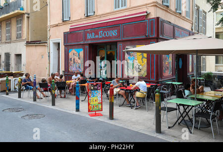 In the heart of Le Panier distrct, the oldest bit of Marseille, the 13 Coins is pretty legendary as the typical Marseille bar Stock Photo