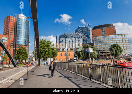 Elbphilharmonie (2017), Elbe Philharmonic Hall, HafenCity, Hamburg, Germany Stock Photo