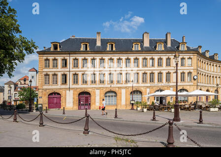 Restaurant El Theatris at the Place de la Comédie / Comedy square in the city Metz, Moselle, Lorraine, France Stock Photo