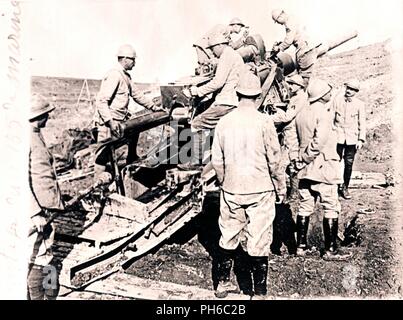 Shell of a Howitzer 155mm cannon Stock Photo: 31046566 - Alamy