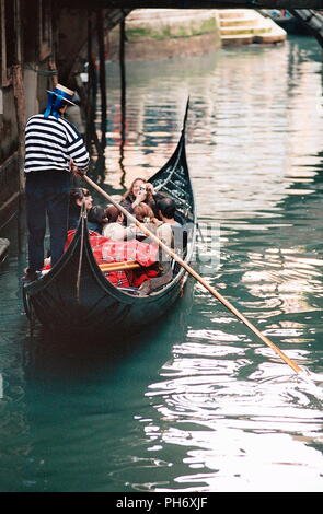 AJAXNETPHOTO. VENICE, ITALY - GONDOLA ON ONE OF THE CITY'S MANY CANALS. PHOTO:JONATHAN EASTLAND/AJAX REF:51011 11 10A 4288 Stock Photo