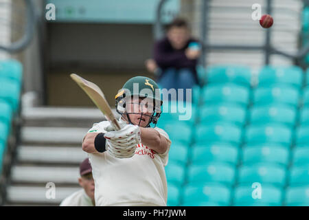 London, UK. 31 August 2018. Tom Moores batting  for Nottinghamshire against Surrey on day three of the Specsavers County Championship game at the Oval. David Rowe/Alamy Live News. Stock Photo