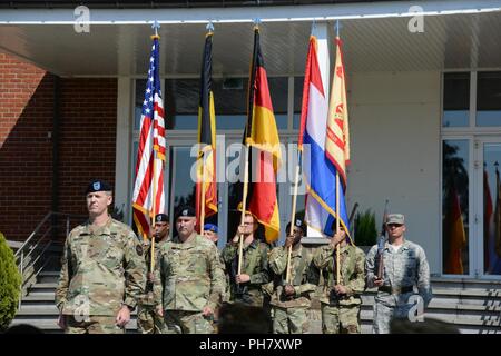 U.S. Army Col. Sean Hunt Kuester, incoming commander for U.S. Army ...