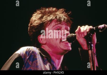 Paul Young, britischer Sänger und Songschreiber, Deutschland 1983. British singer and song writer Paul Young, Germany 1983. | usage worldwide Stock Photo