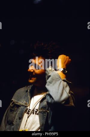 Rodrigo Gonzalez von 'Die Ärzte', deutsche Punk Rock Funpunk Ska Band, bei einem Konzert in München, Deutschland 1994. Rodrigo Gonzalez of German punk Stock Photo