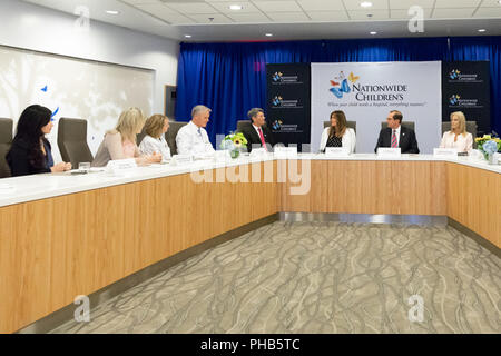 First Lady Melania Trump is joined by Secretary of Health and Human Services Alex Azar and Counselor to the President Kellyanne Conway during a roundtable discussion on Friday, August 24, 2018, at the Nationwide ChildrenÕs Hospital in Columbus, Ohio   People: First Lady Melania Trump Stock Photo